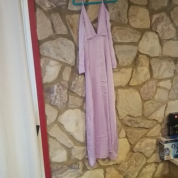 Missguided Lavendar Satin Cold Shoulder maxi dress size US 2 new with tags - Picture 8 of 8